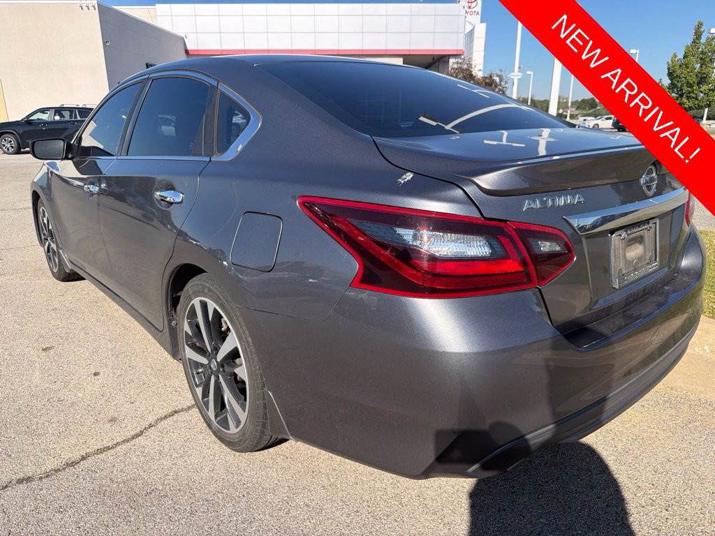 Used 2018 Nissan Altima 2.5 SR FWD image 6