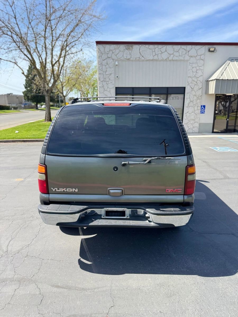 Used 2002 GMC Yukon SLE image 6