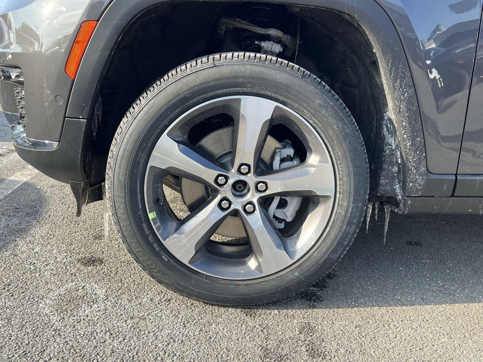 New 2025 Jeep Grand Cherokee L Limited w/ Luxury Tech Group II image 5