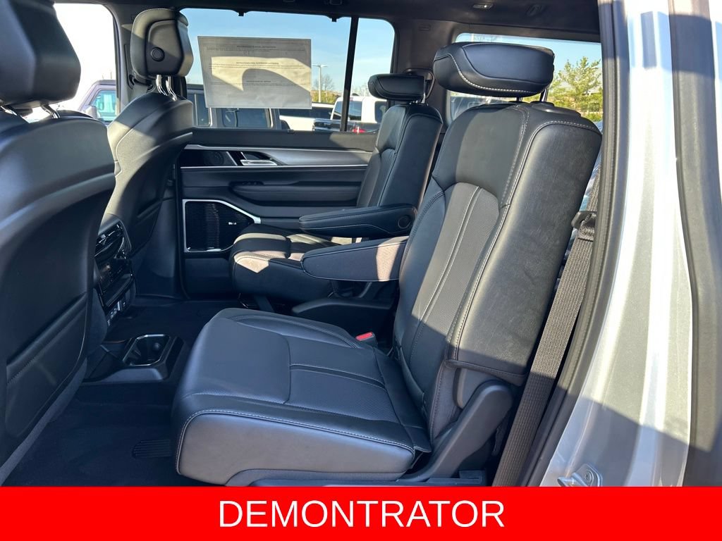 New 2026 Jeep Grand Wagoneer Limited AWD/4WD image 24