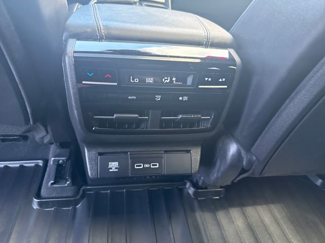Used 2024 Acura MDX SH-AWD w/ Technology Package image 23