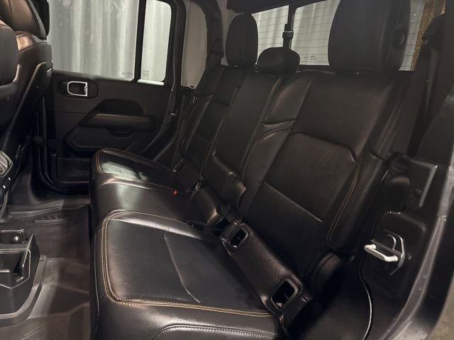 Used 2025 Jeep Gladiator Sport image 24