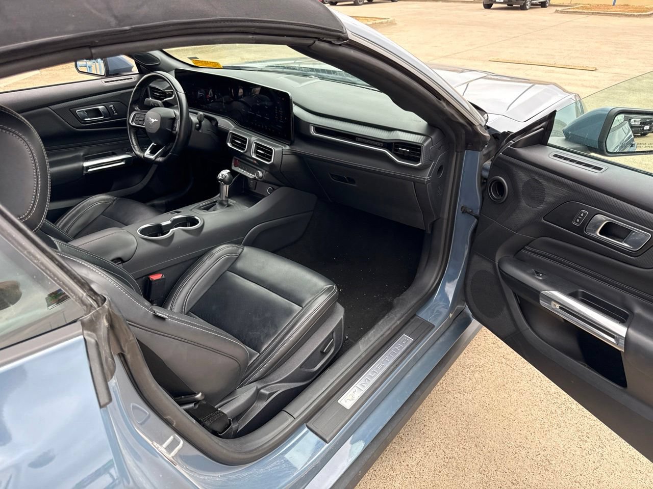 Used 2025 Ford Mustang Premium RWD image 12