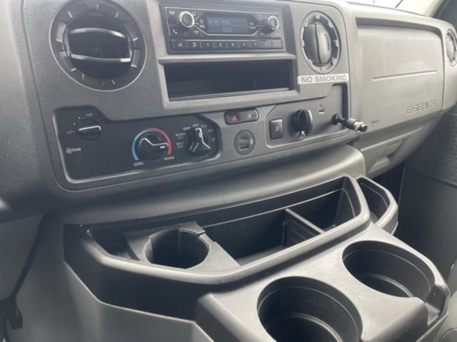 Used 2021 Ford E-450 and Econoline 450 Super Duty RWD image 13