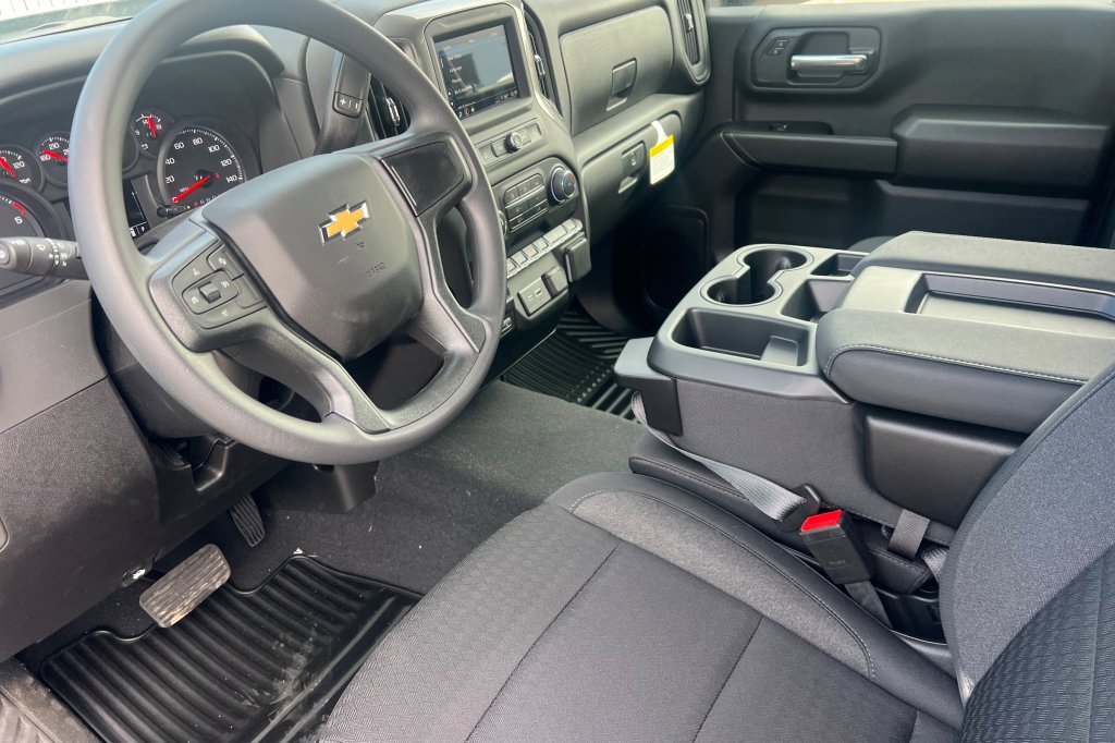 New 2026 Chevrolet Silverado 2500 Custom w/ Custom Value Package image 7