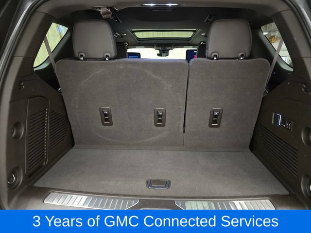 Used 2023 GMC Yukon Denali w/ Advanced Technology Package AWD/4WD image 35