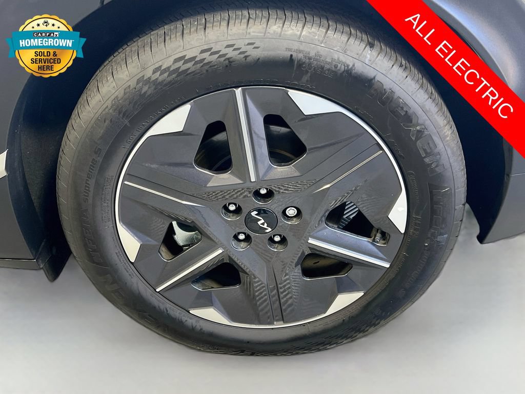 Certified 2025 Kia EV6 Light RWD image 31
