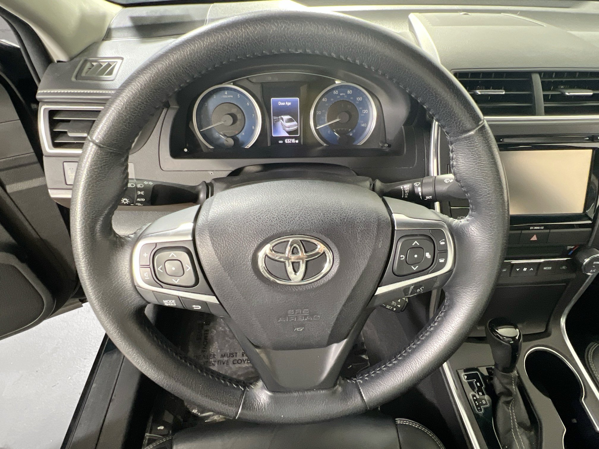 Used 2016 Toyota Camry XLE FWD image 11