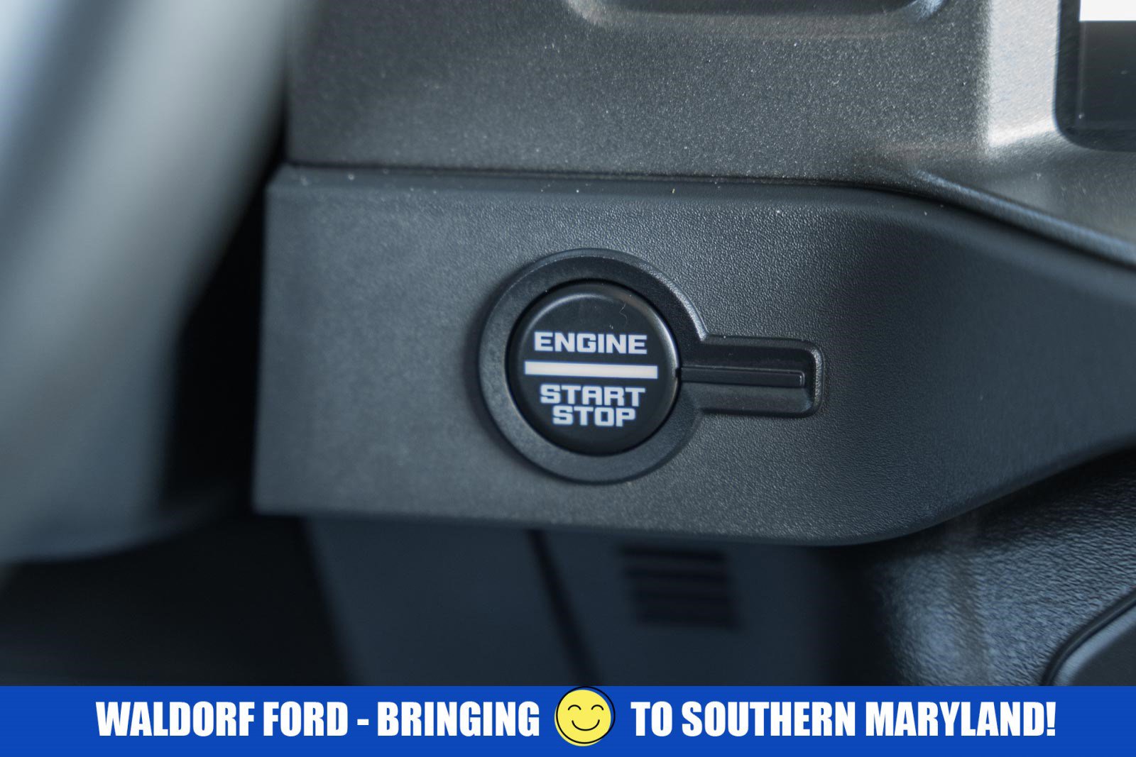 Used 2025 Ford Bronco Badlands image 28