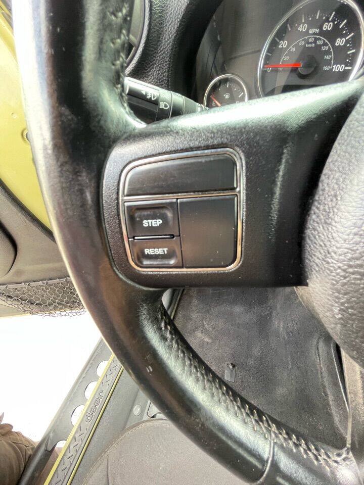 Used 2013 Jeep Wrangler Sport AWD/4WD image 3