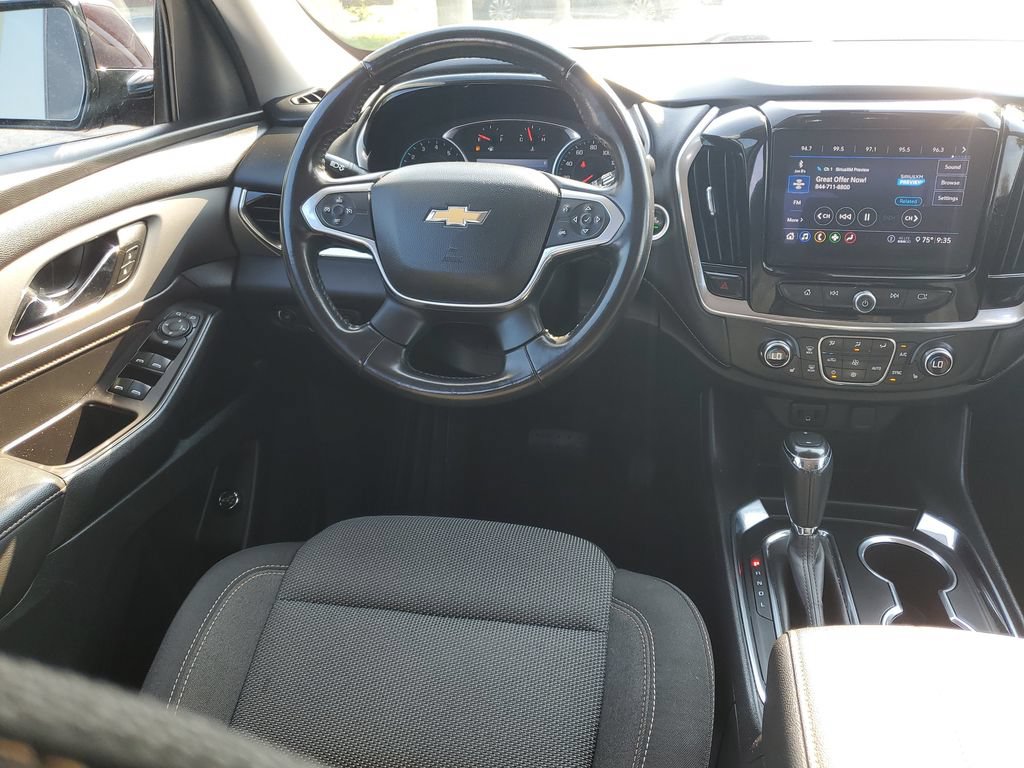 Used 2020 Chevrolet Traverse LT FWD image 22