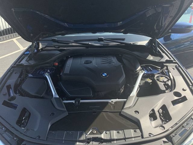 Used 2023 BMW 530i w/ Premium Package RWD image 16