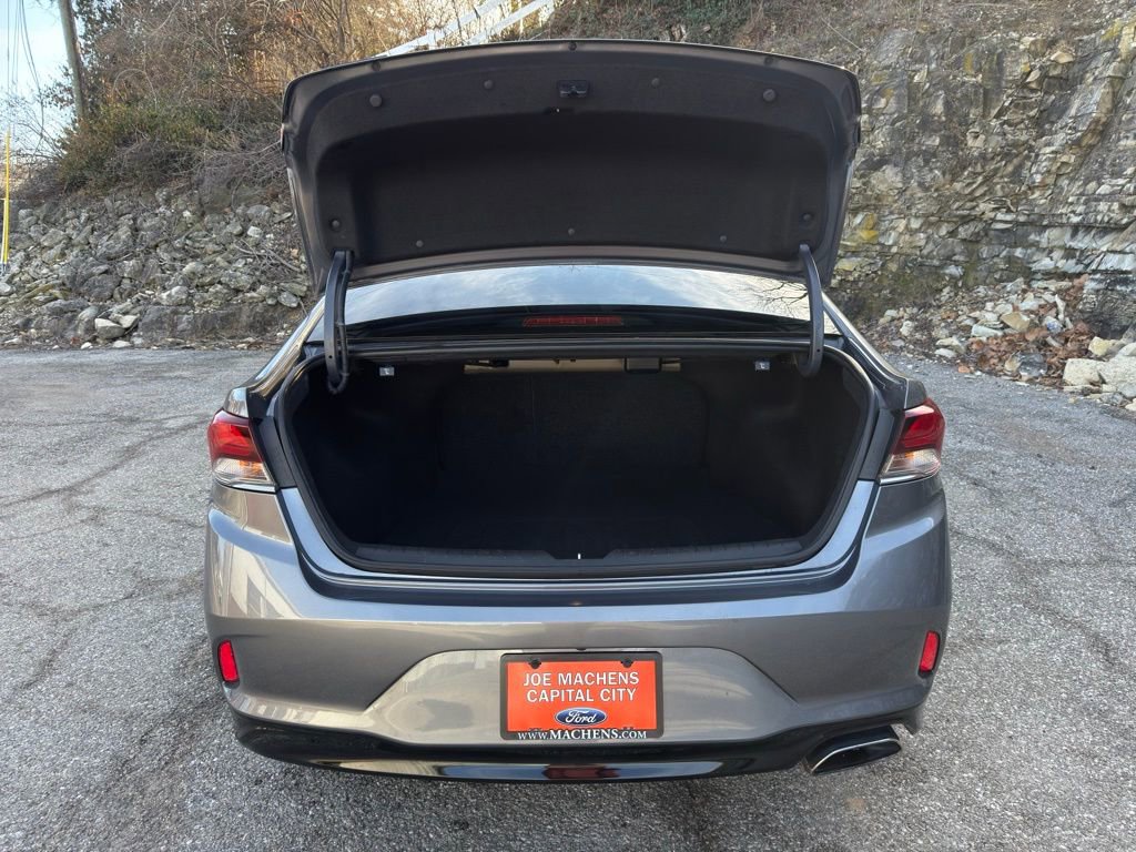 Used 2018 Hyundai Sonata SEL w/ Tech Package 02 image 9