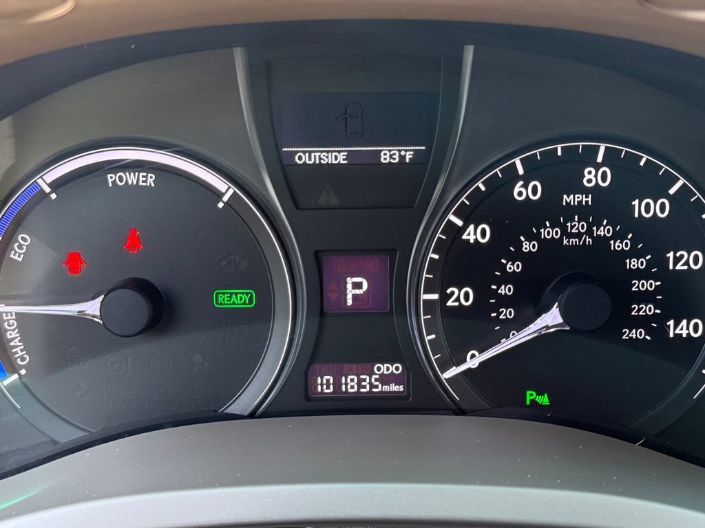 Used 2013 Lexus RX 450h AWD w/ Navigation Pkg image 34
