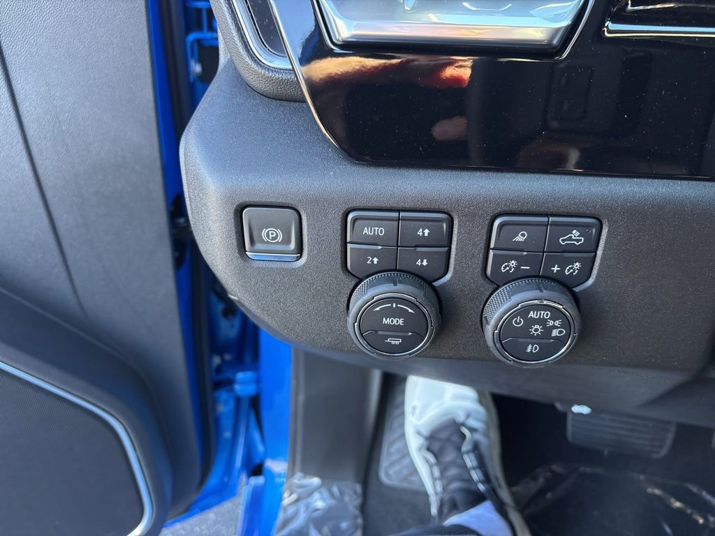 New 2025 Chevrolet Silverado 1500 RST w/ Convenience Package II image 18