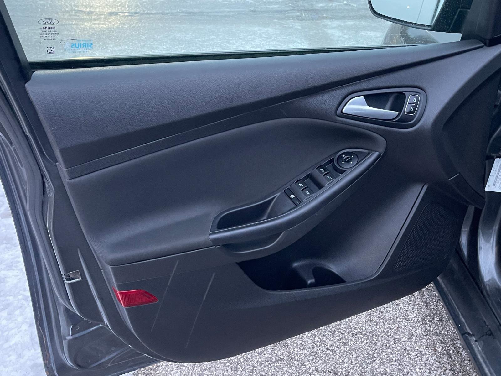 Used 2017 Ford Focus SE image 7