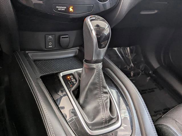 Used 2017 Nissan Rogue SL image 14