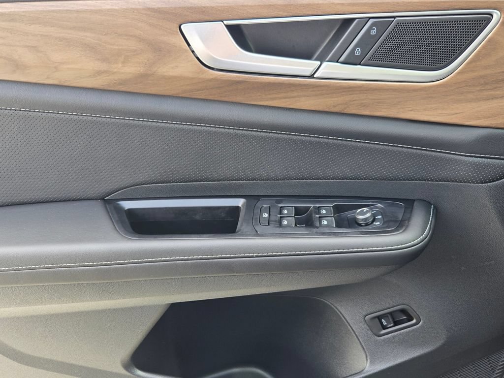 Certified 2026 Volkswagen Atlas SE FWD image 29
