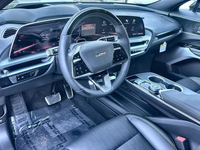 New 2026 Cadillac Lyriq V w/ Exterior Carbon Fiber Package AWD/4WD image 10