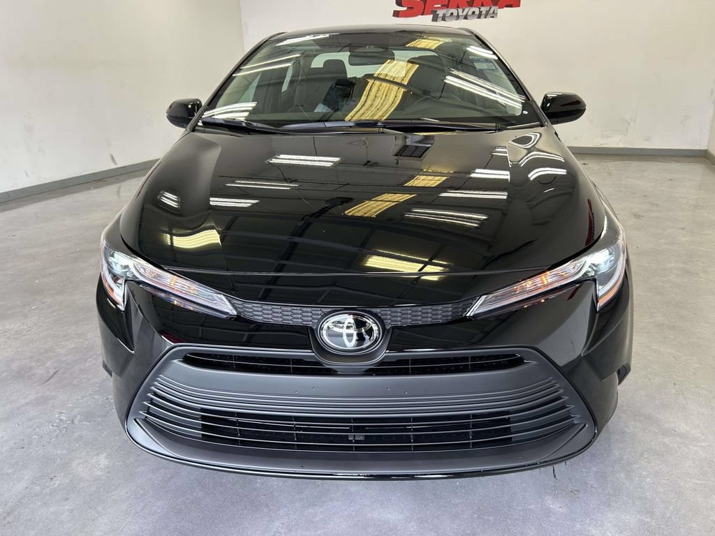 Used 2026 Toyota Corolla LE FWD image 8