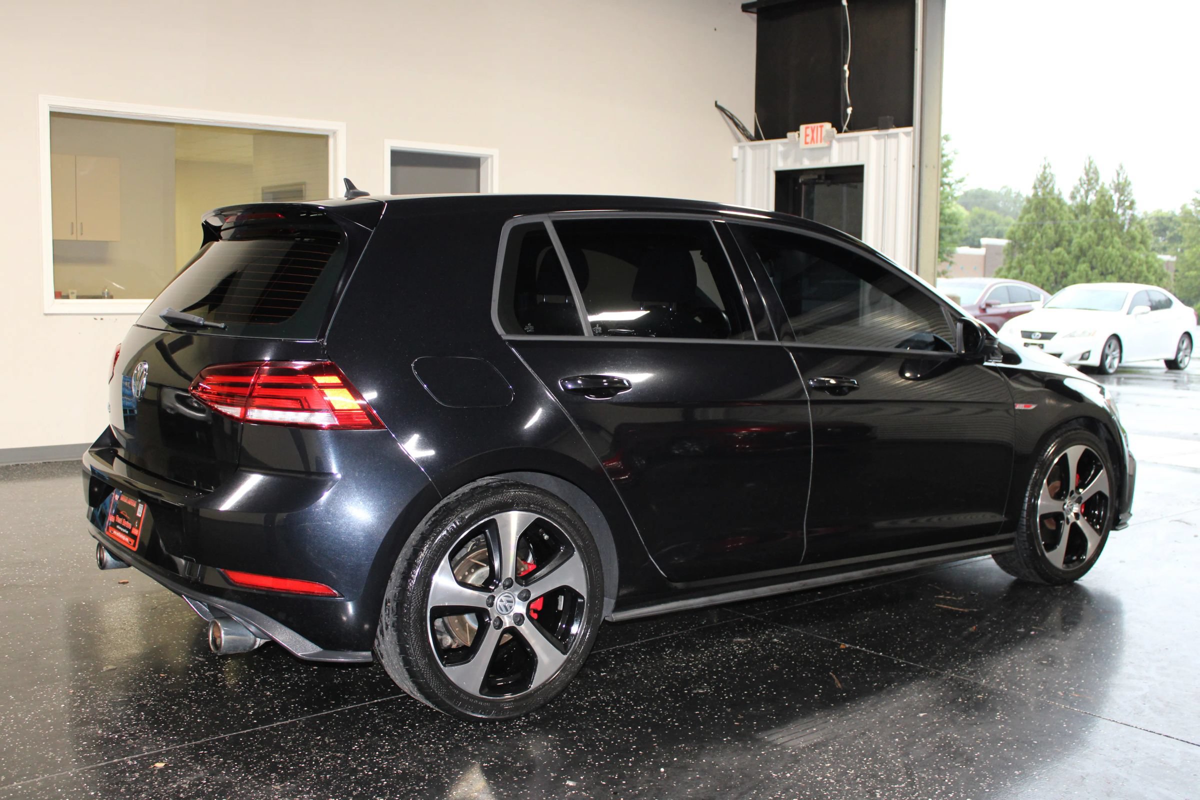 Used 2018 Volkswagen GTI S FWD image 4