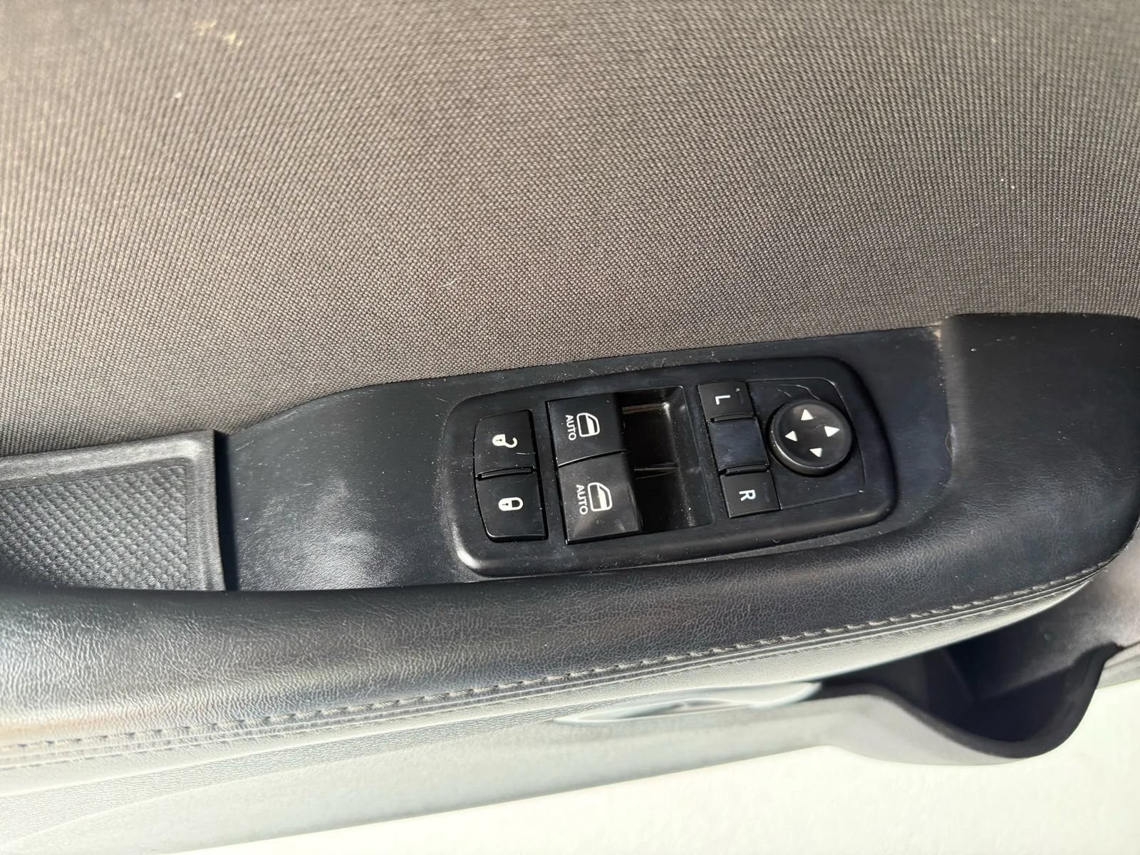 Used 2019 Dodge Challenger R/T RWD image 33