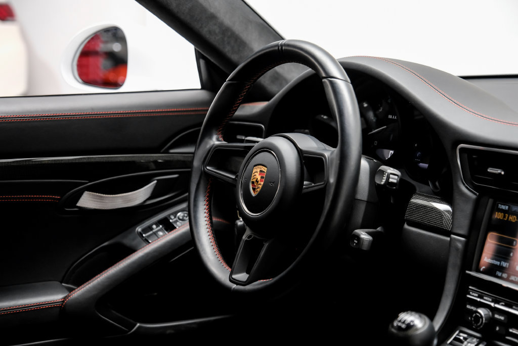 Used 2016 Porsche 911 R RWD image 16