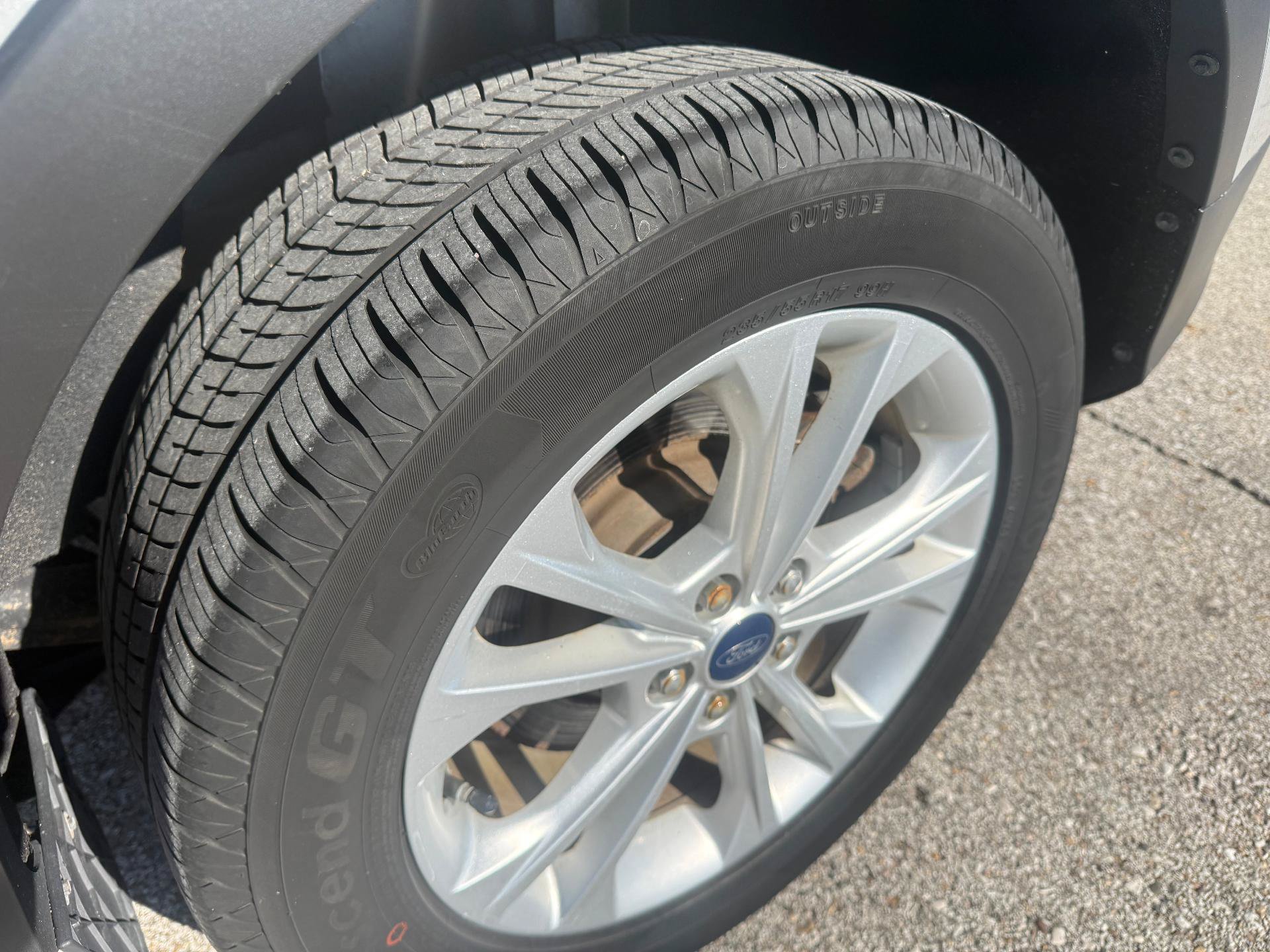 Used 2017 Ford Escape SE AWD/4WD image 26