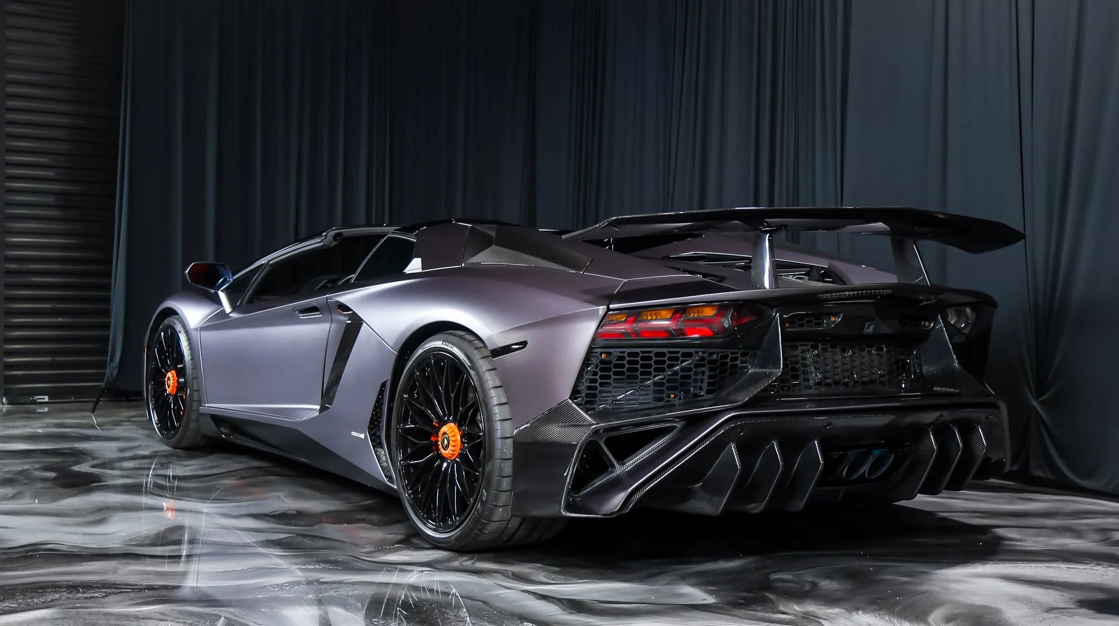 Used 2014 Lamborghini Aventador LP 700-4 image 5