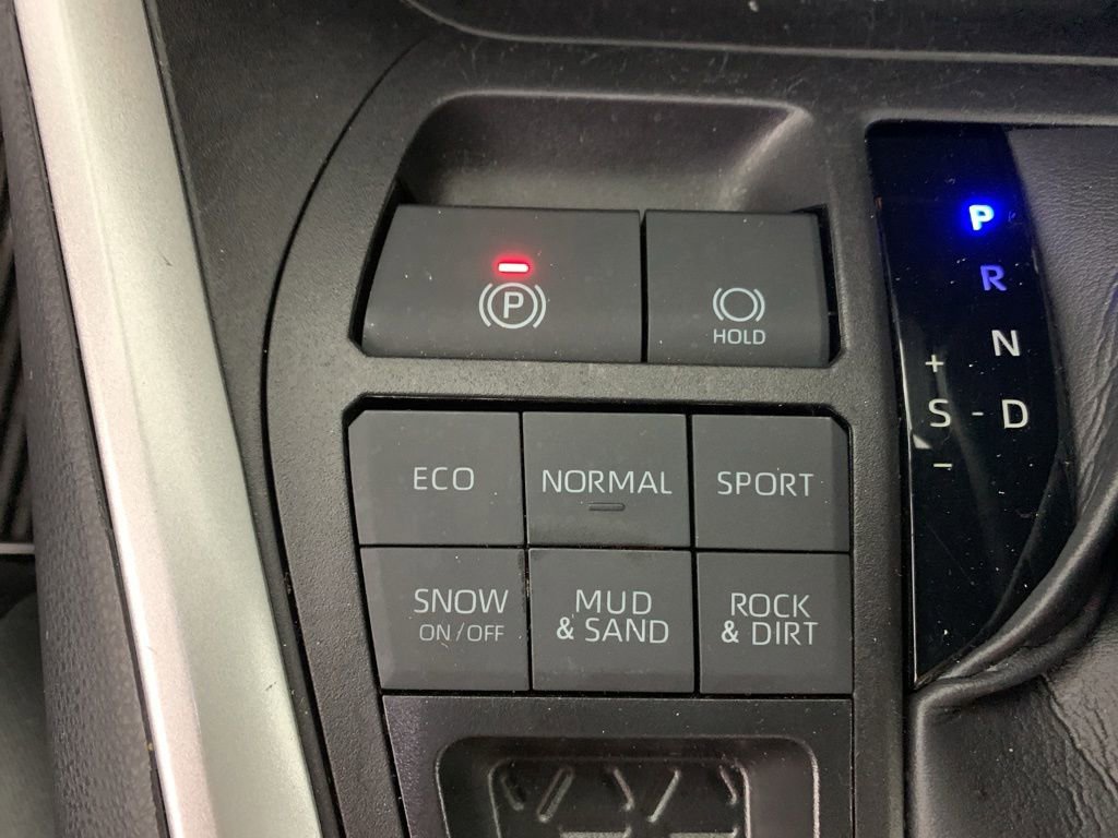 Used 2024 Toyota RAV4 LE image 24