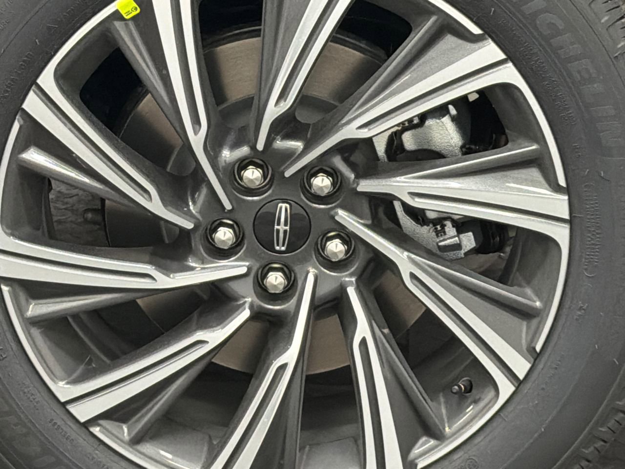New 2026 Lincoln Aviator AWD image 5