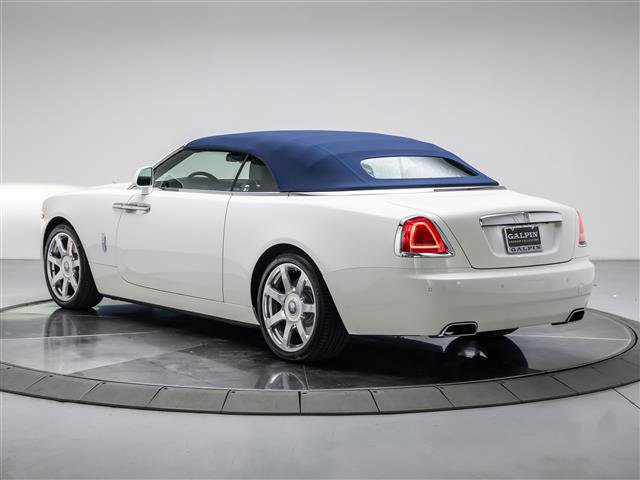Used 2020 Rolls-Royce Dawn RWD image 11