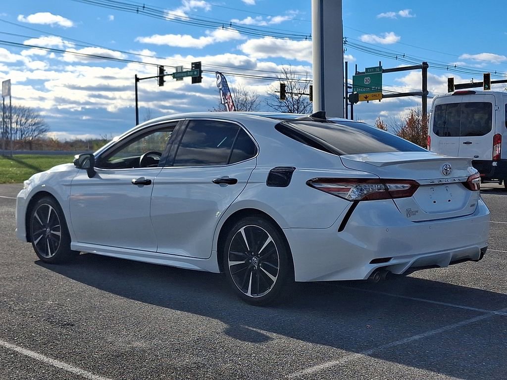 Used 2019 Toyota Camry XSE image 4