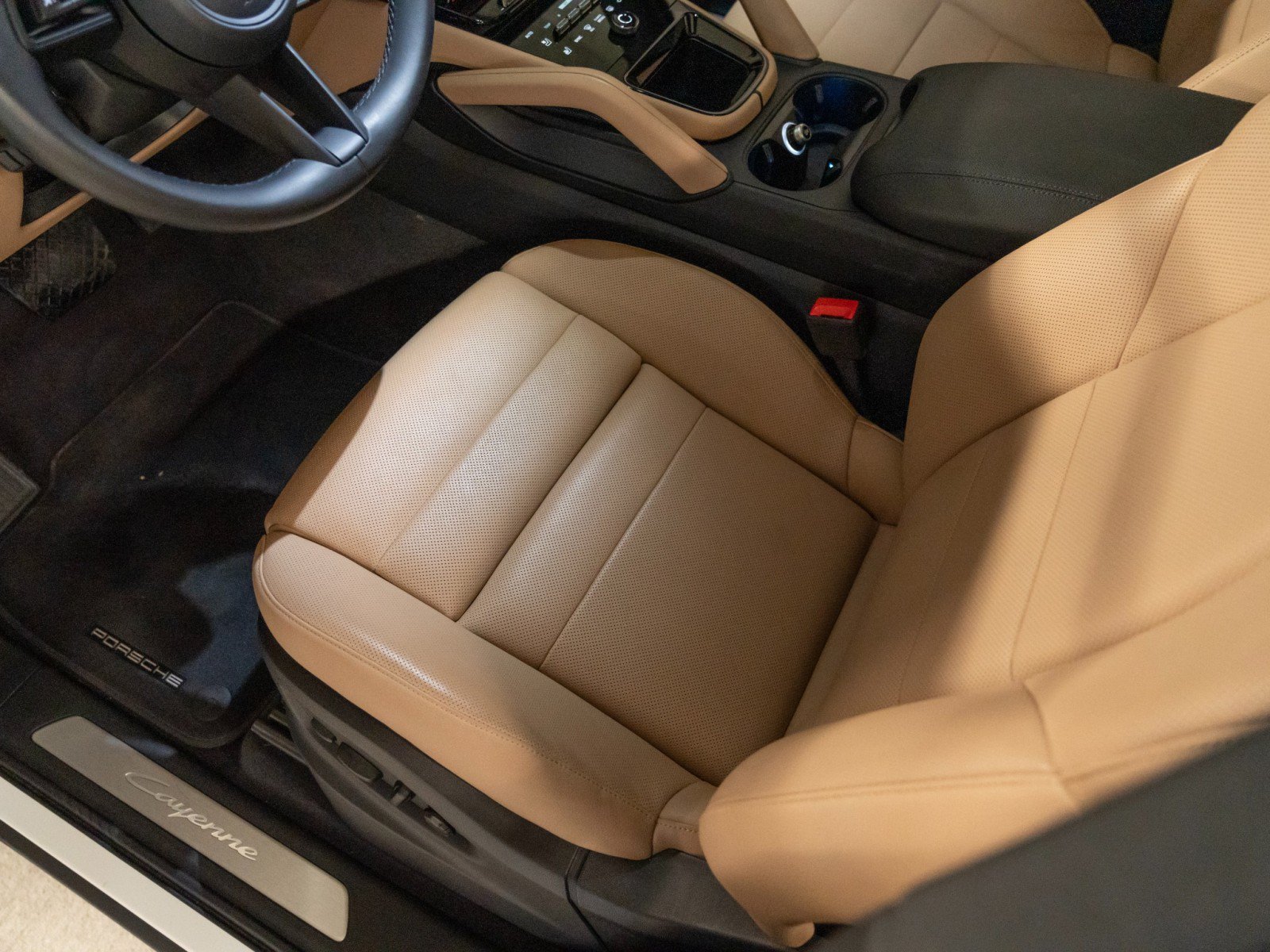 Certified 2026 Porsche Cayenne AWD/4WD image 14