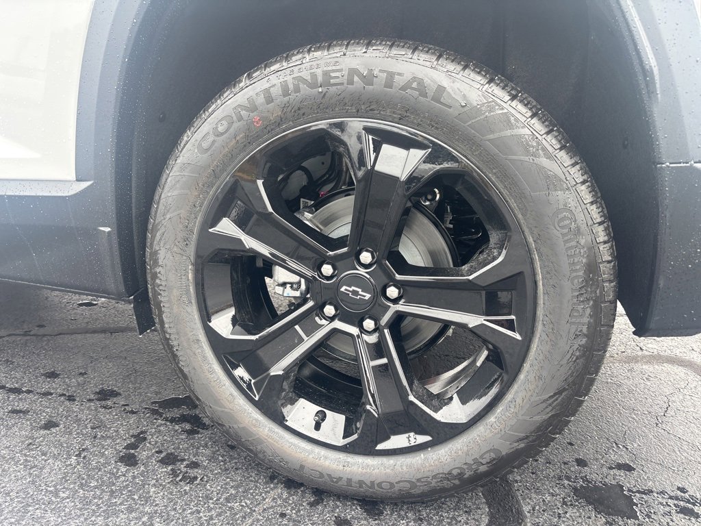 New 2026 Chevrolet Equinox LT w/ Midnight Edition image 6