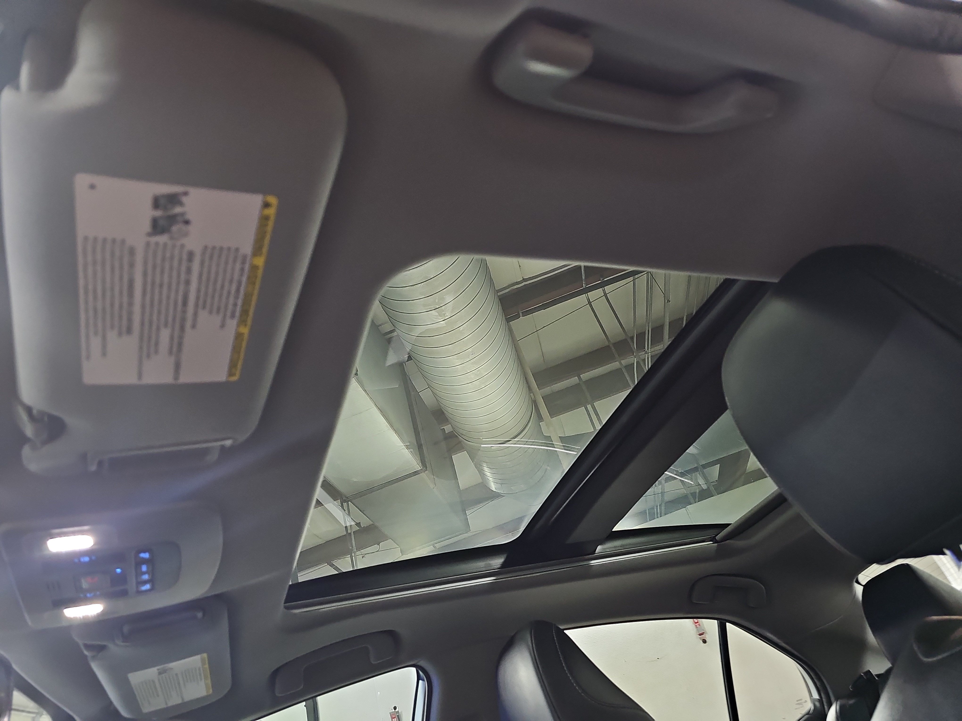 Used 2021 Toyota Camry XSE FWD image 28