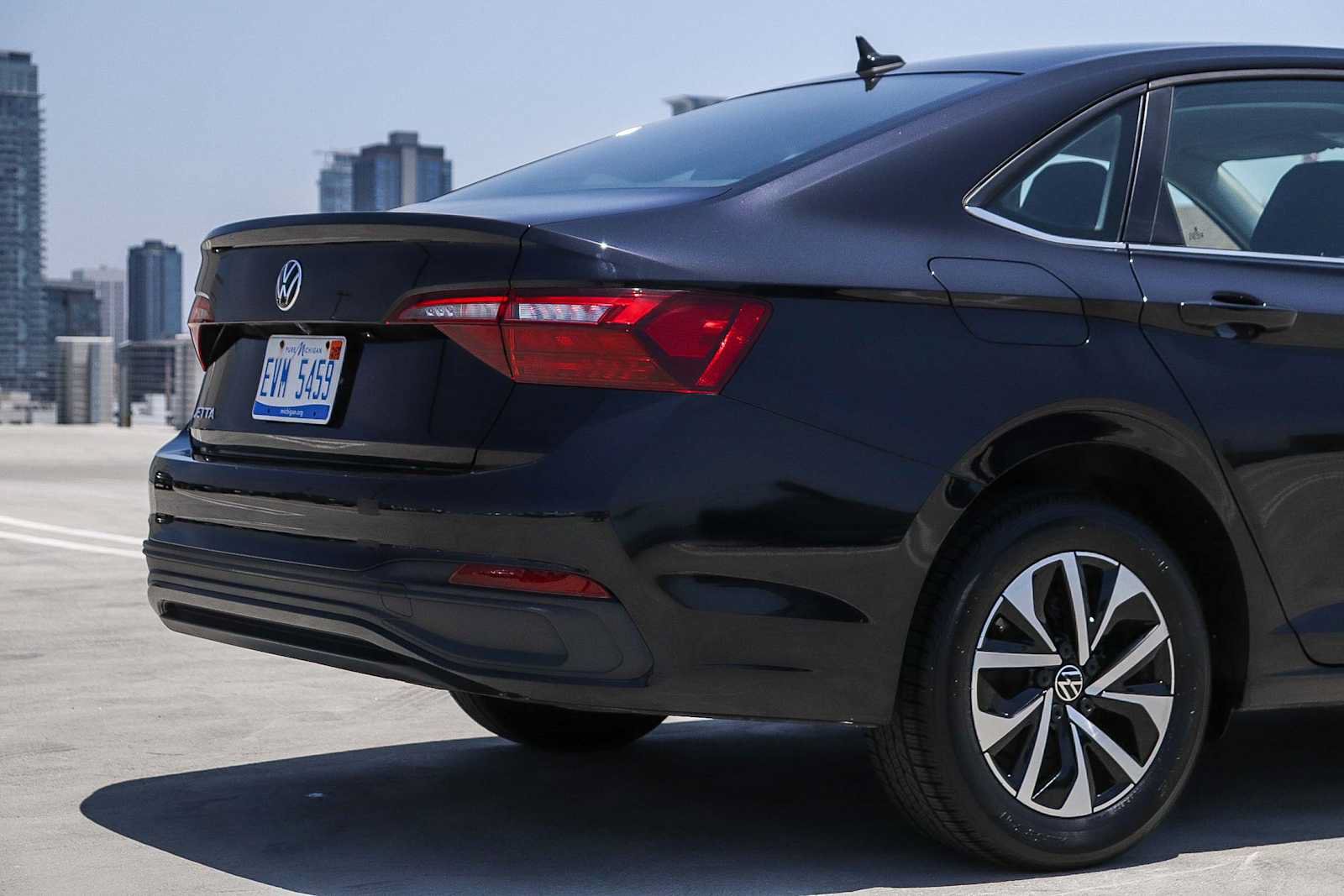 Certified 2024 Volkswagen Jetta S FWD image 9
