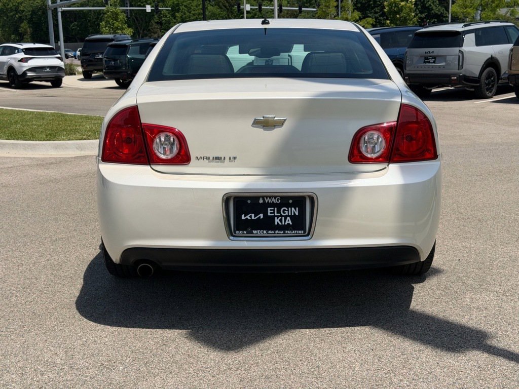 Used 2010 Chevrolet Malibu LT FWD image 4