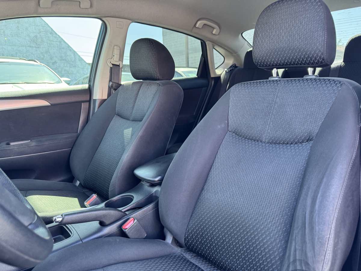 Used 2014 Nissan Sentra SR FWD image 36