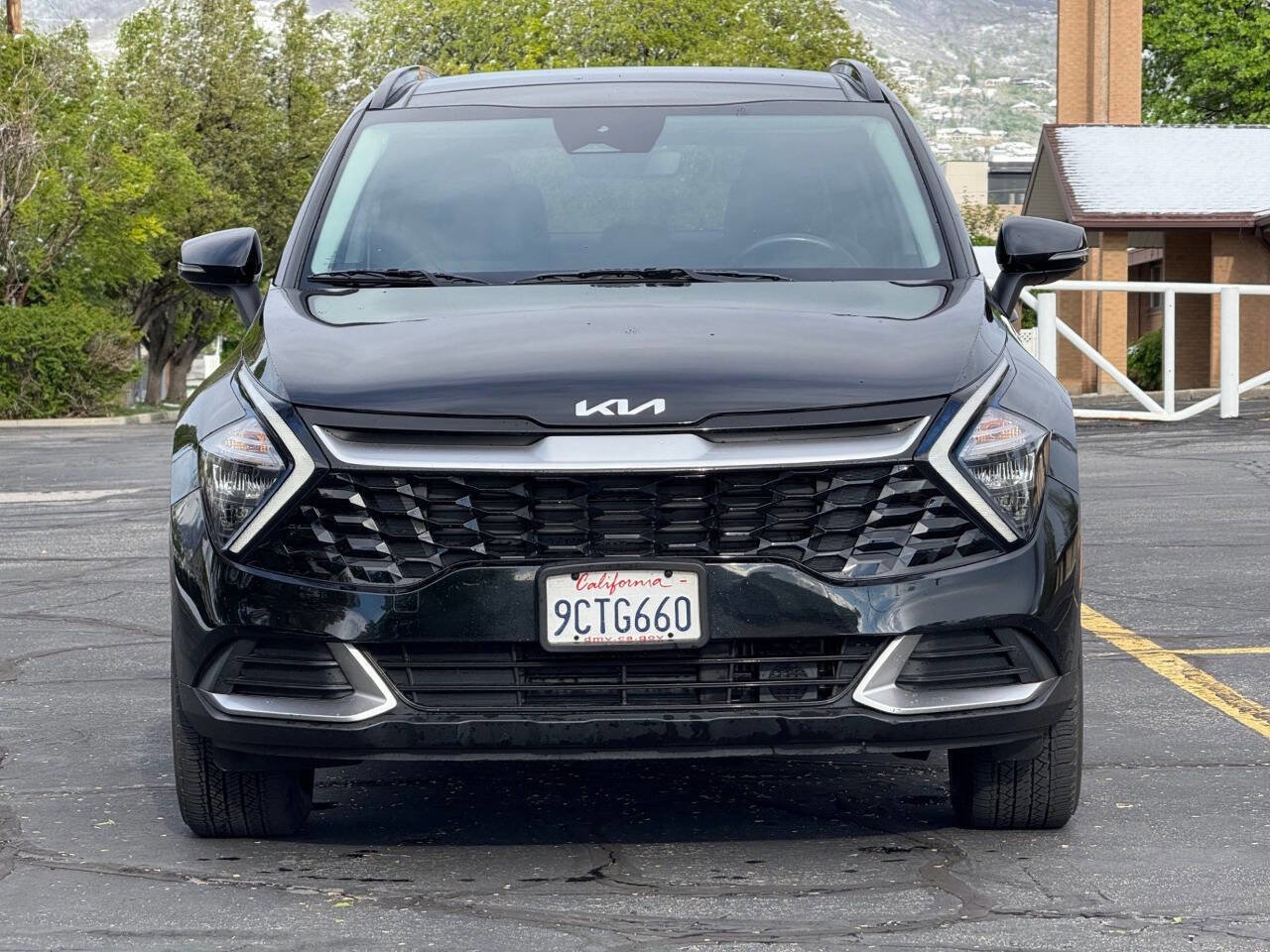 Used 2023 Kia Sportage EX w/ EX Premium Package image 2