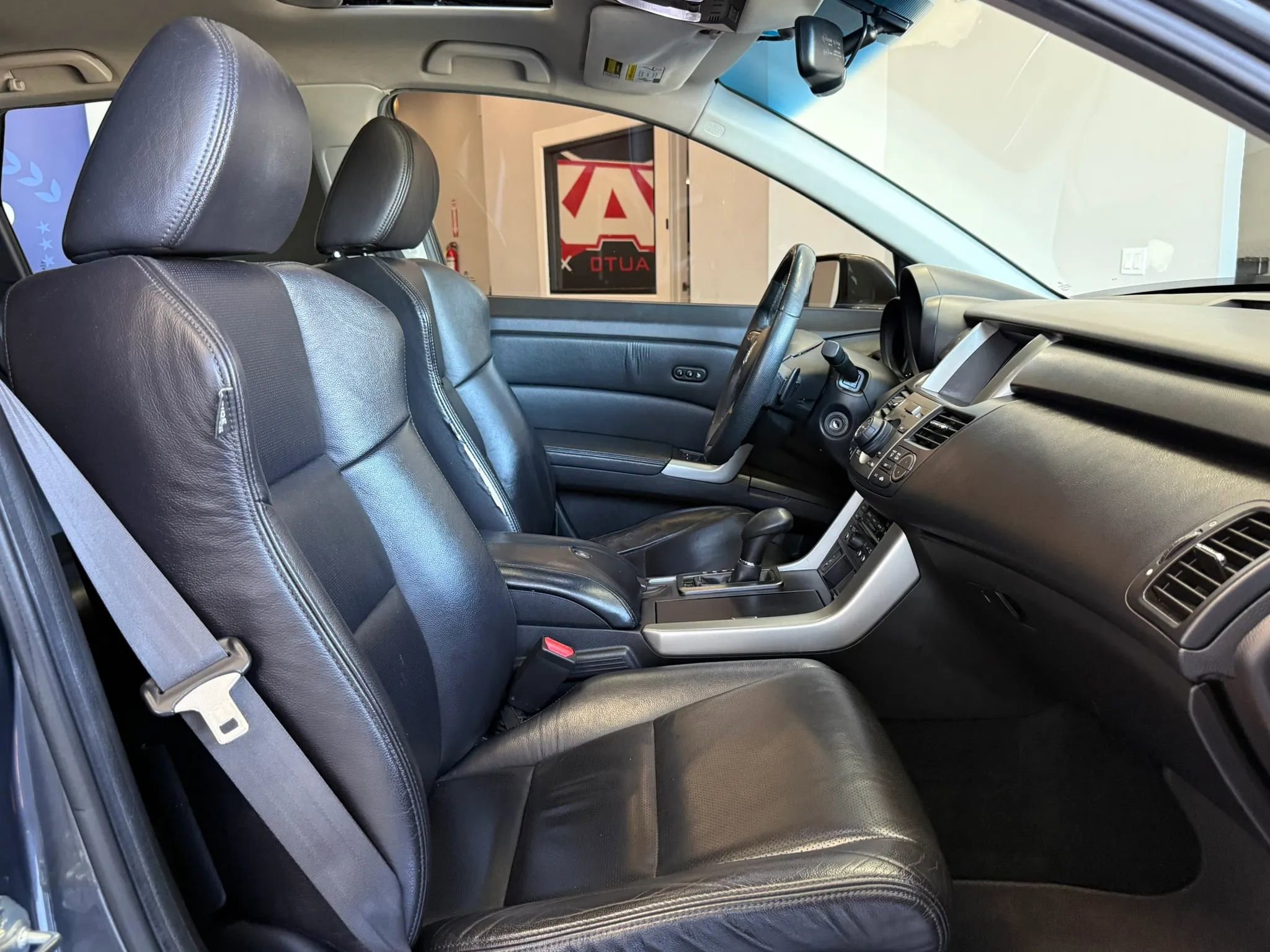 Used 2011 Acura RDX SH-AWD image 19