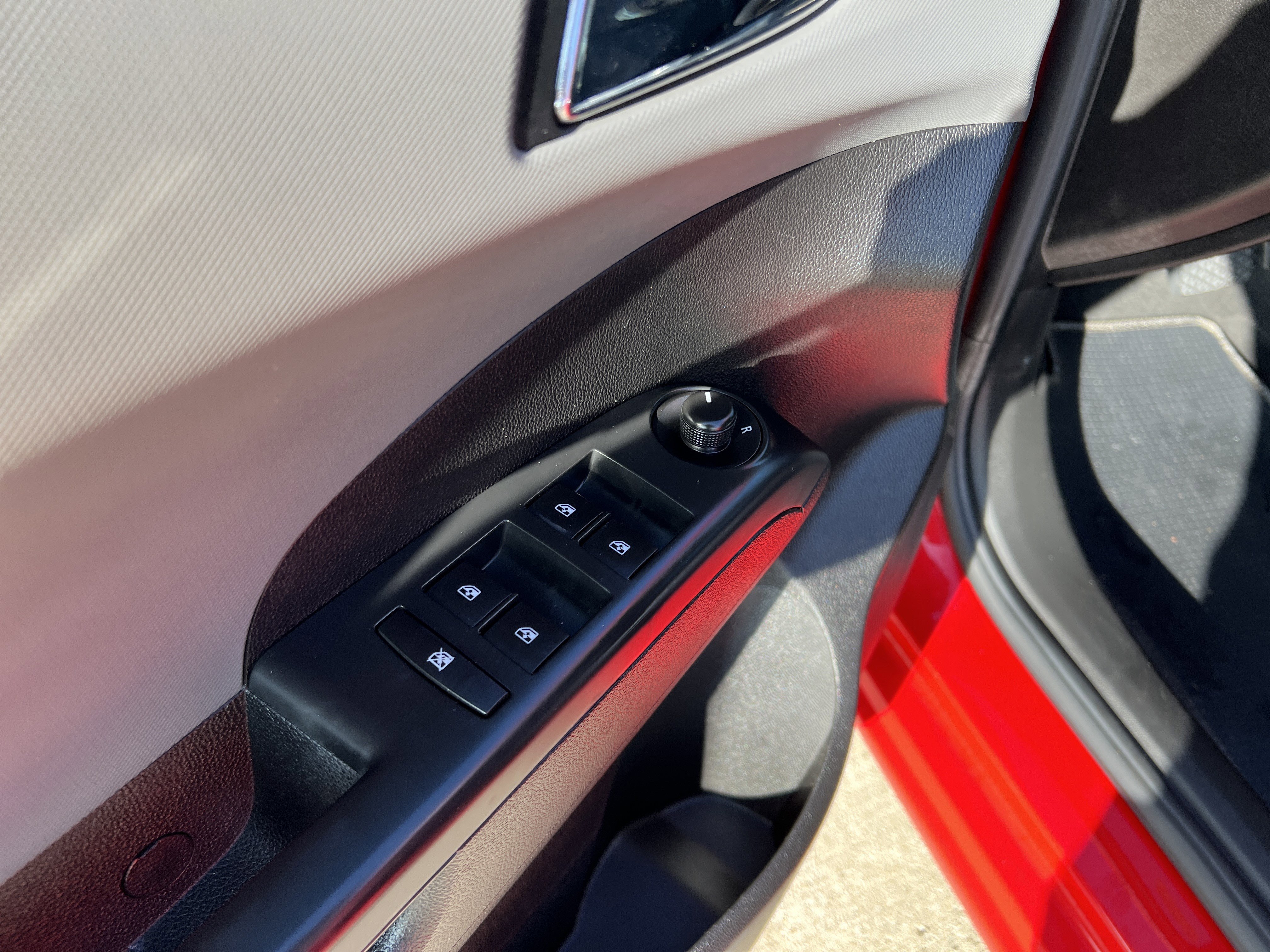 Used 2016 Chevrolet Sonic LT image 14