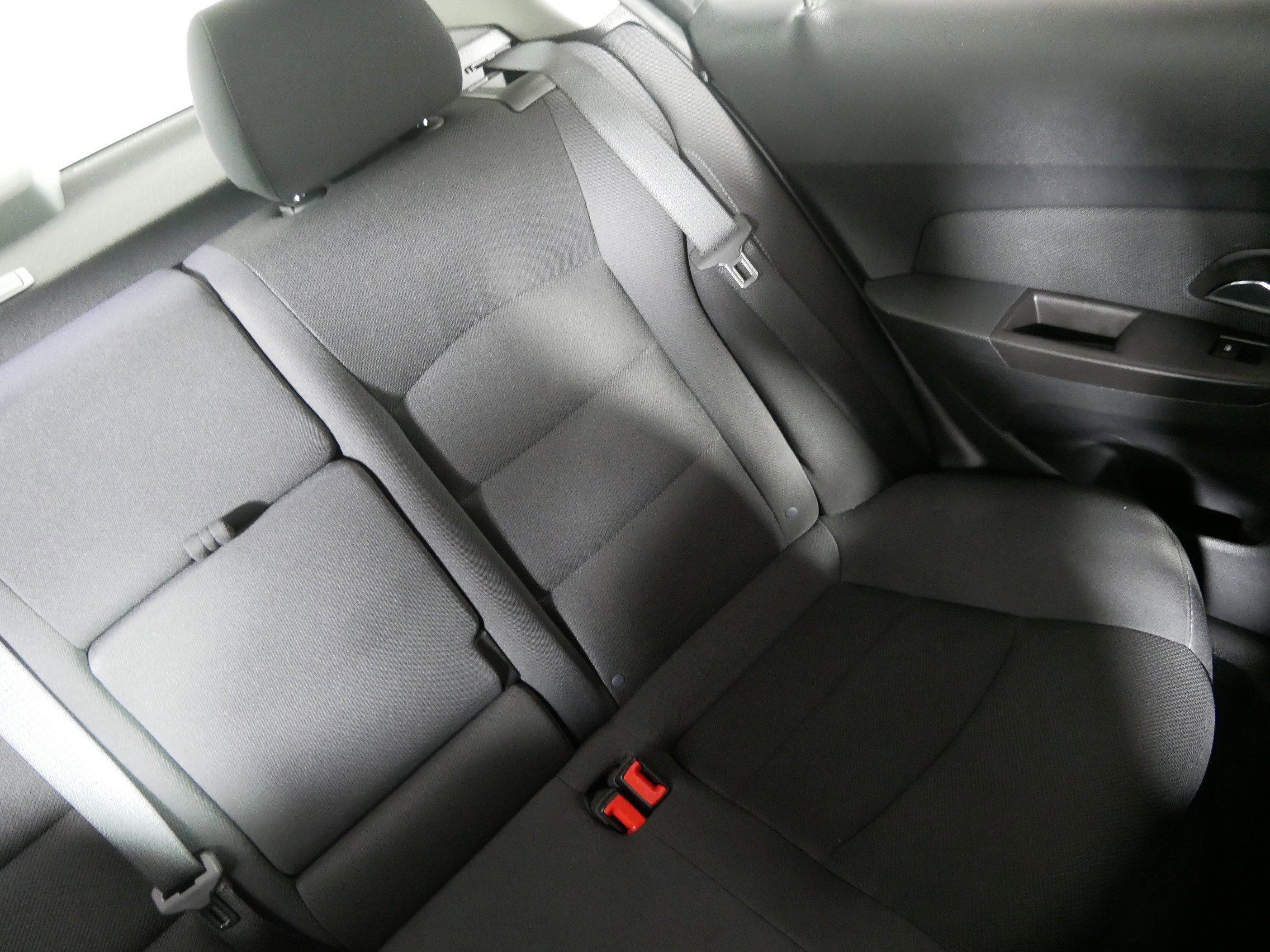 Used 2015 Chevrolet Cruze LT image 14