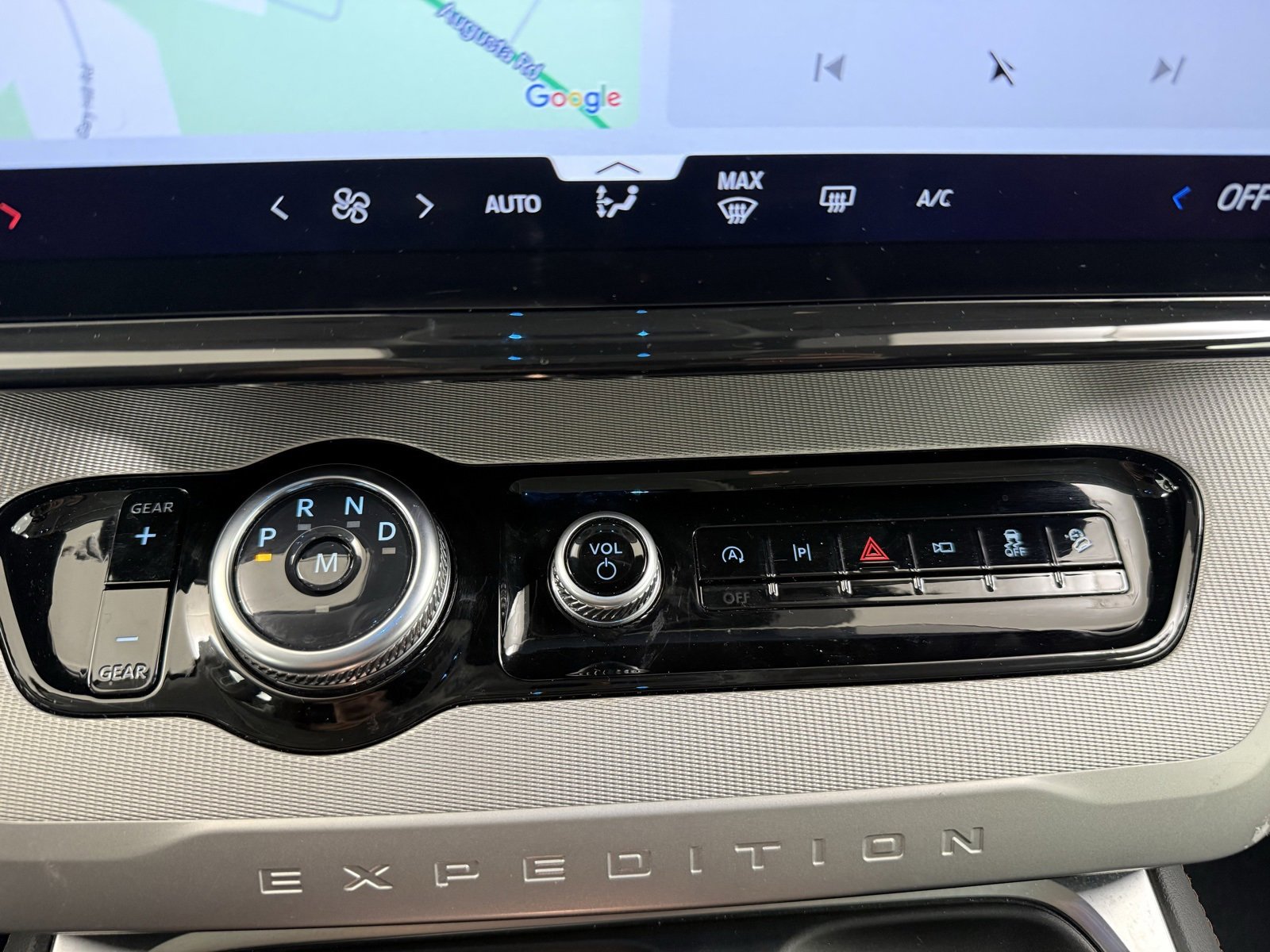 Used 2025 Ford Expedition Active image 20