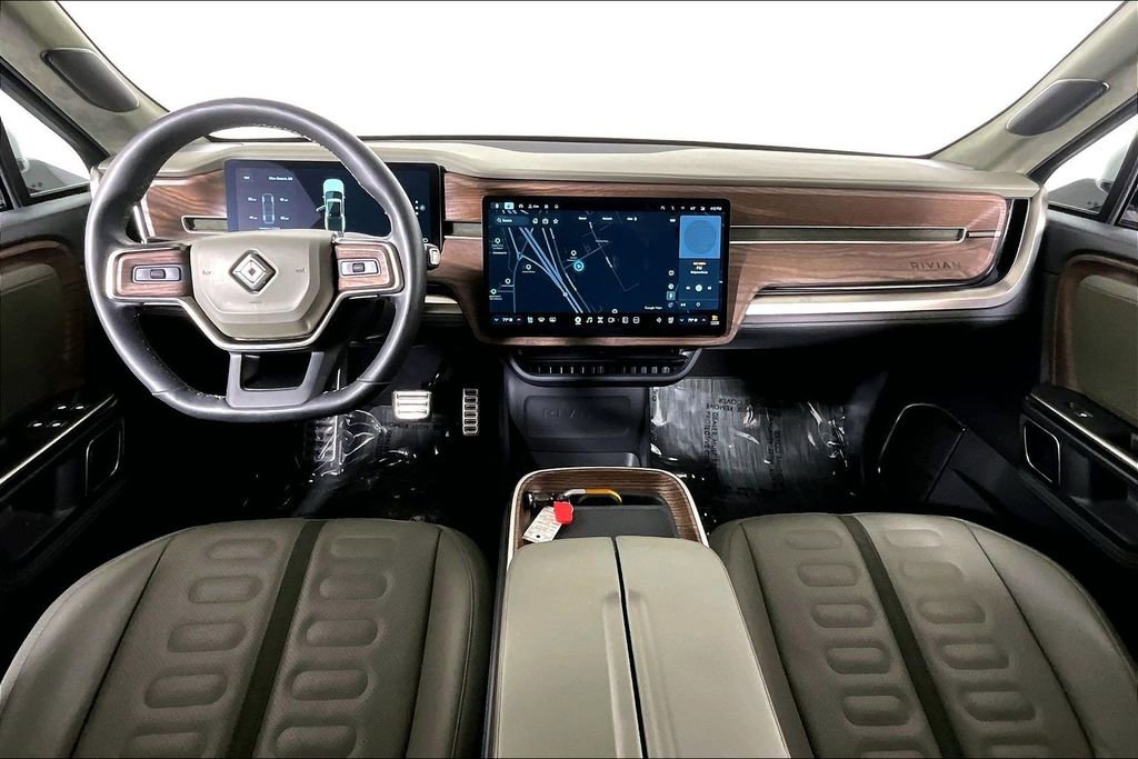 Used 2023 Rivian R1T Adventure image 15
