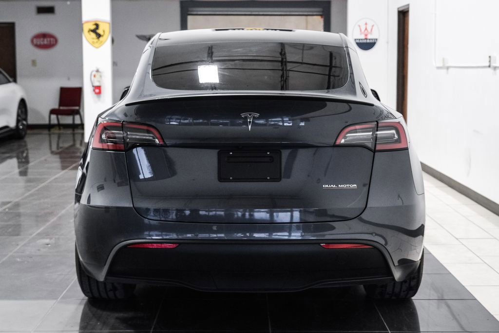 Used 2022 Tesla Model Y Performance AWD/4WD image 10