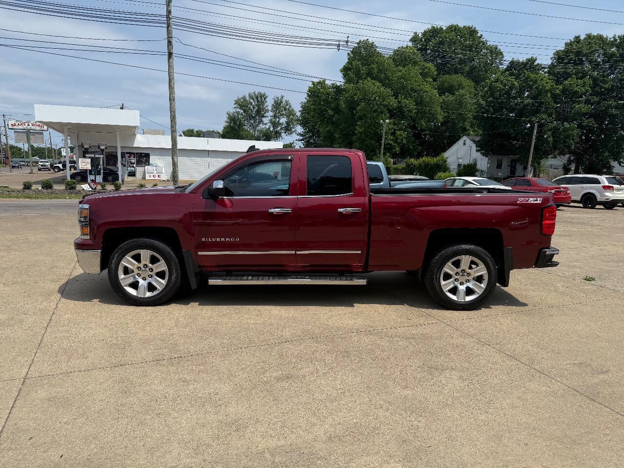 Used 2015 Chevrolet Silverado 1500 LTZ AWD/4WD image 2