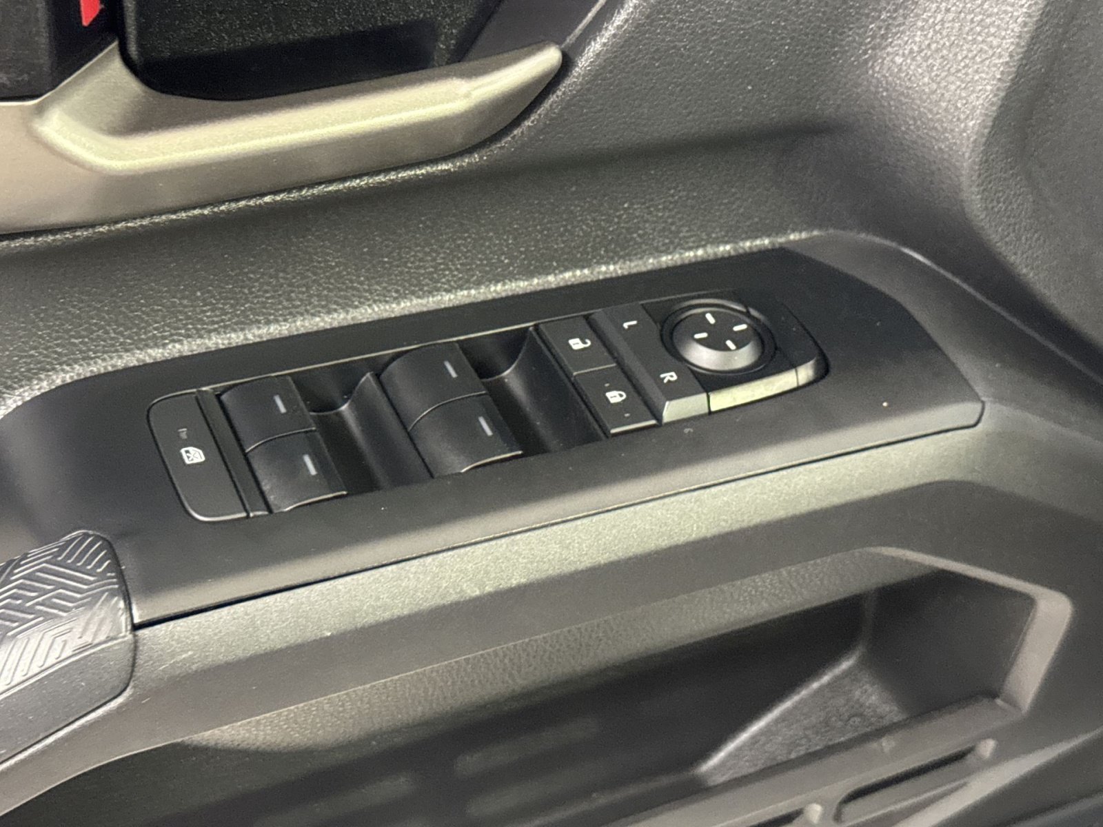 Used 2024 Toyota Tacoma Limited AWD/4WD image 27