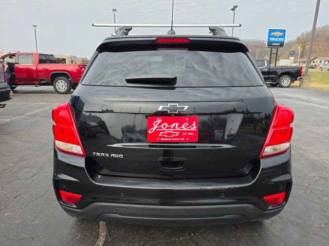 Used 2021 Chevrolet Trax LT w/ Premium Seat Package AWD/4WD image 4