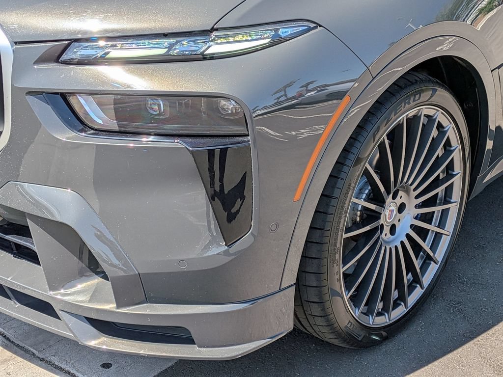 Certified 2025 BMW ALPINA XB7 AWD/4WD image 24